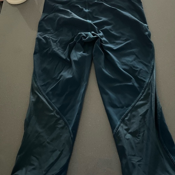 Lululemon crop leggings - Picture 11 of 11